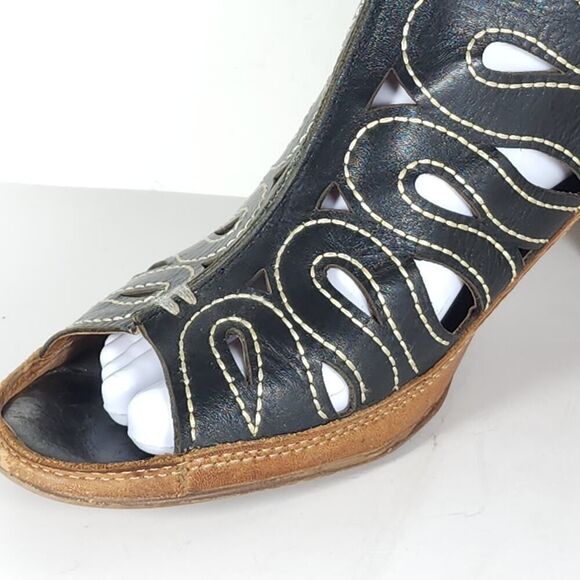 Pikolinos Women's Java EU40 US9-9,5 Black Cutouts Back Zip Caged Sandals Shoes - Picture 14 of 16